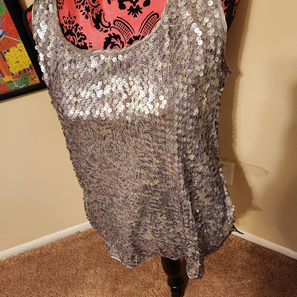 Chico's Silver Sequin Tank Top Size 2 (Large) NWT